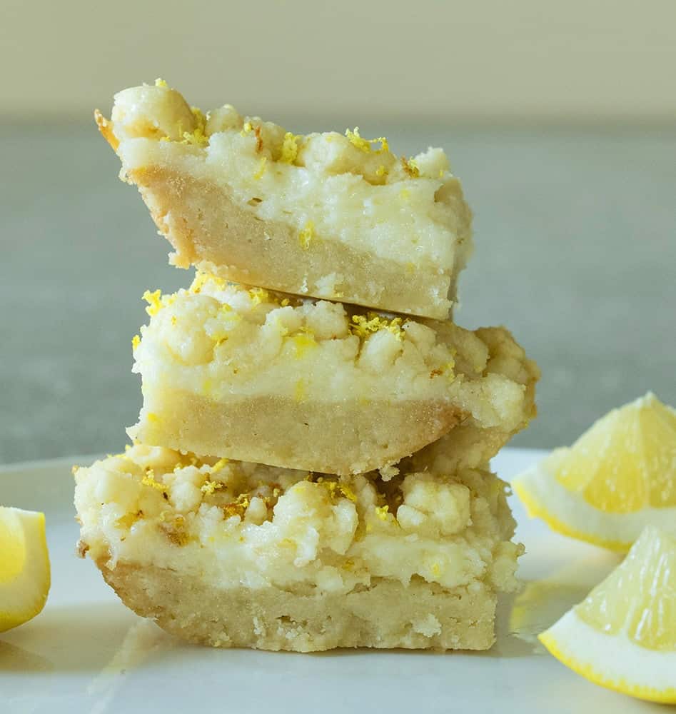 Easy lemon bars with cheesecake filling