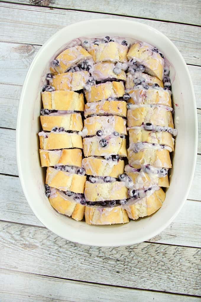 how to make french toast casserole with blueberries