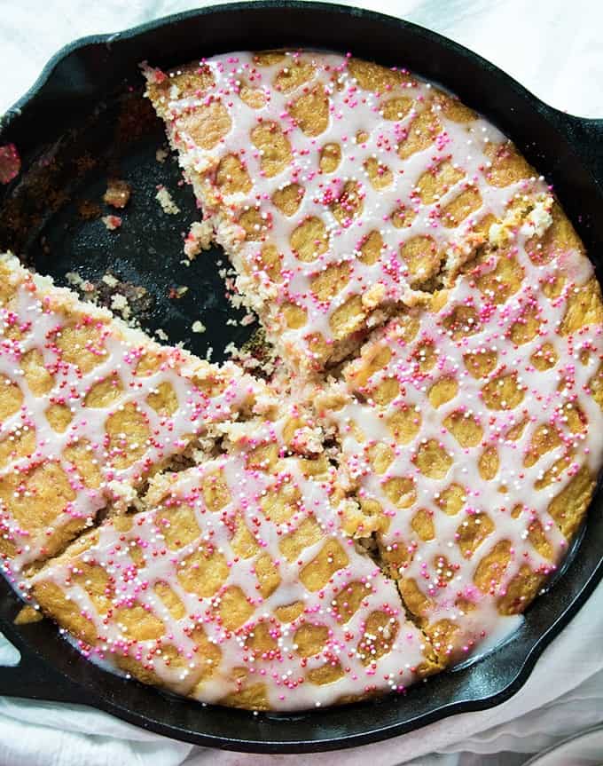 one bowl strawberry cake