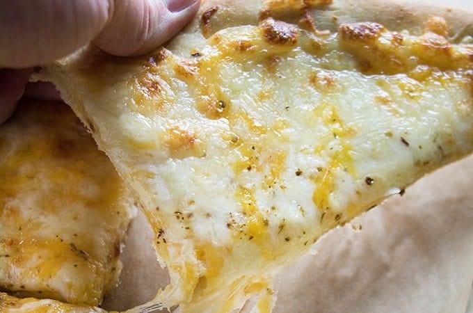 The Busy Moms' Recipe Box: White Pizza Dip