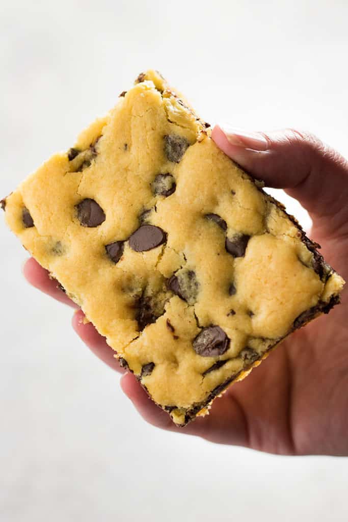 EASY Sheet Pan Chocolate Chip Cookie Bars Recipe