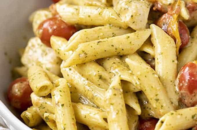 One Pot Creamy Chicken Pesto Pasta - The Salty Marshmallow