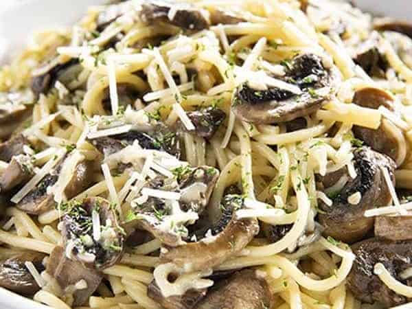 garlic butter mushroom pasta