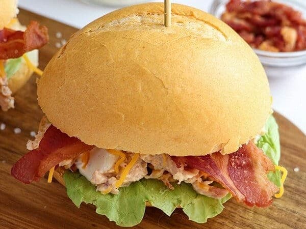 chicken sliders with bacon and ranch