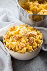 taco chicken mac and cheese in a bowl