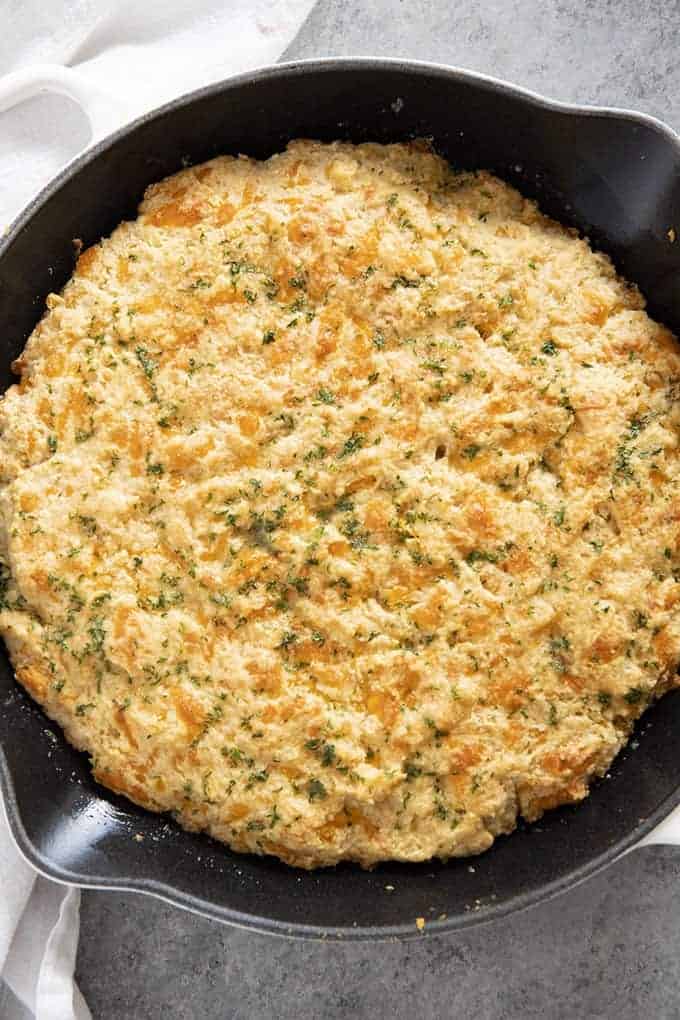 skillet bread with cheese and garlic