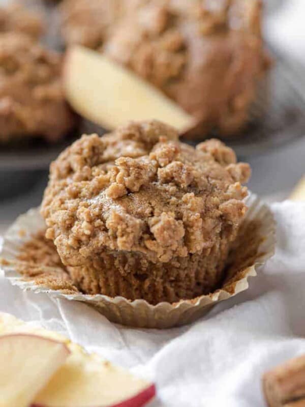 apple cinnamon muffin with a crumble topping