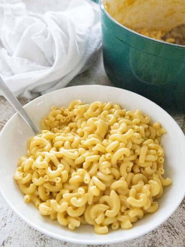 one pot mac and cheese in bowl