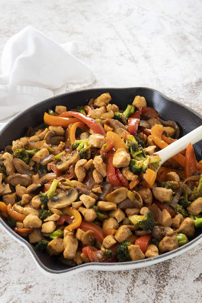 chicken stir fry in pan