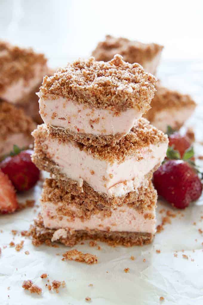 strawberry cheesecake bars