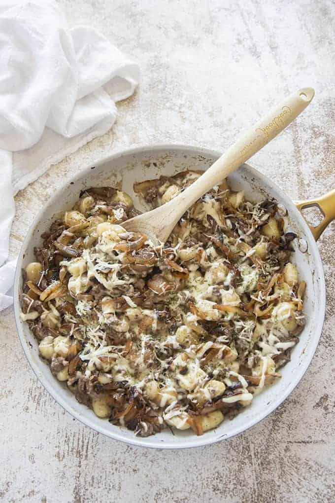 beef gnocchi french onion in pan