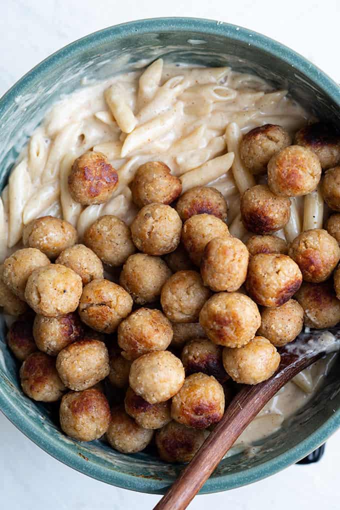 cajun pasta with meatballs