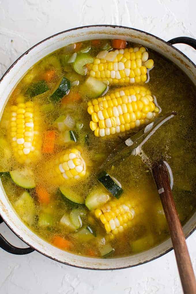 caldo de pollo