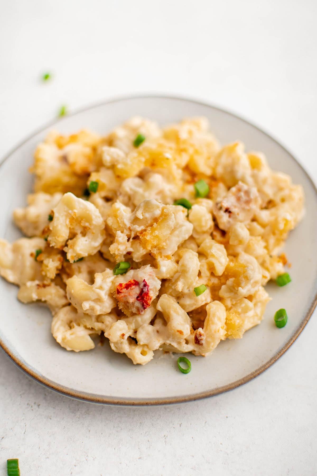 lobster mac & cheese on a plate