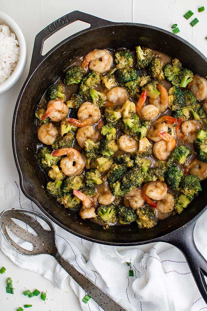 shrimp with broccoli stir fry in a pan