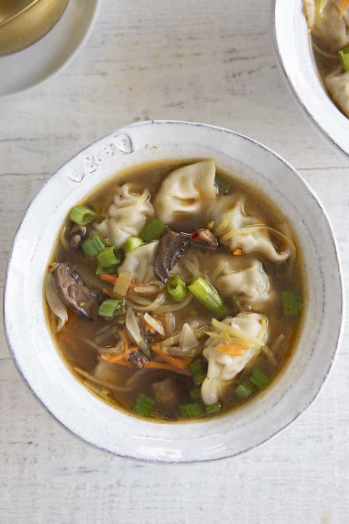 bowl of easy wonton soup