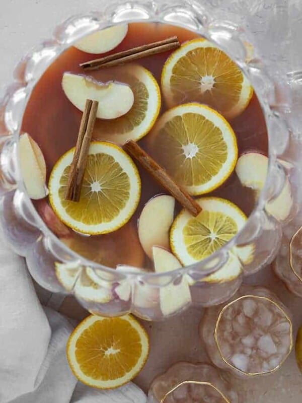 thanksgiving punch in a bowl