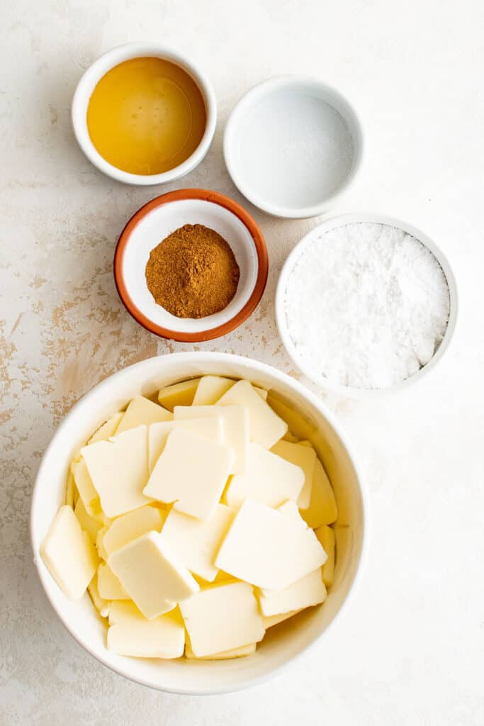 ingrédients pour faire du beurre à la cannelle