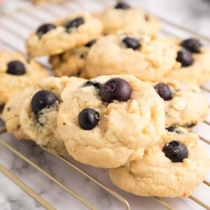white chocolate blueberry cookies