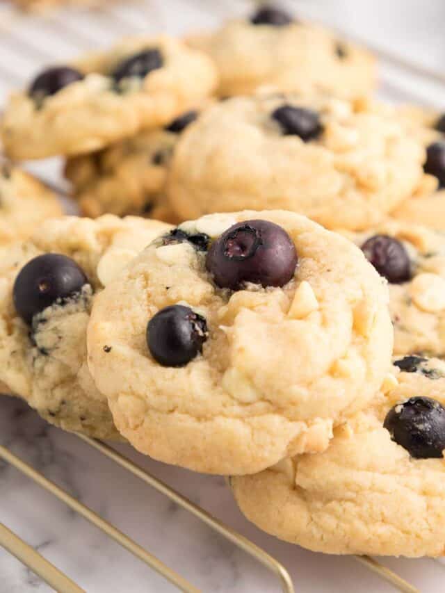 Cake Mix Cookies - The Salty Marshmallow