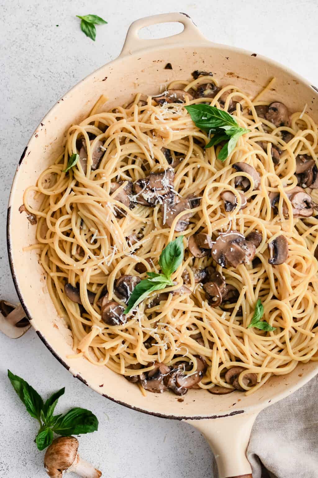 Garlic Butter Mushroom Pasta - The Salty Marshmallow