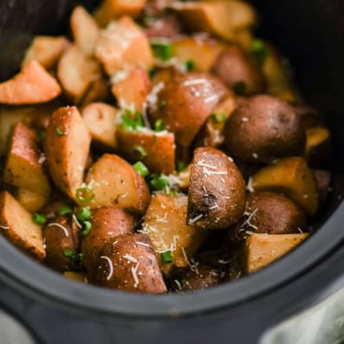 Garlic Ranch Crockpot Potatoes - The Salty Marshmallow