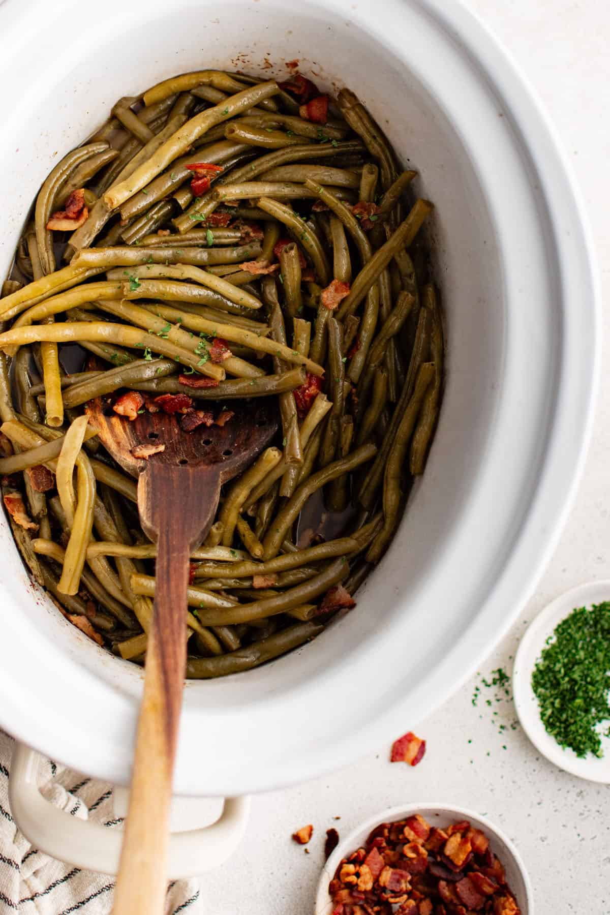 crockpot green beans with bacon in a crockpot