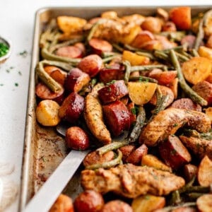 photo of chicken sheet pan dinner