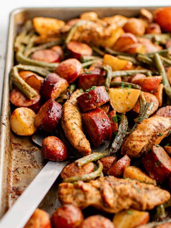 photo of chicken sheet pan dinner
