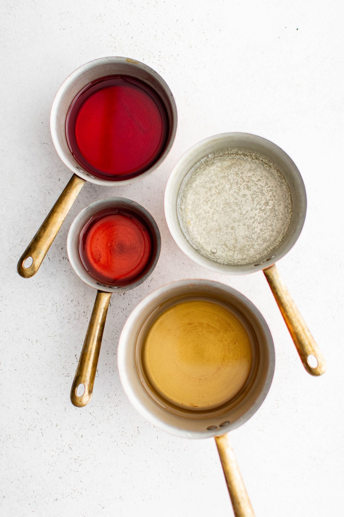 the ingredients needed to make a fall aperol spritz