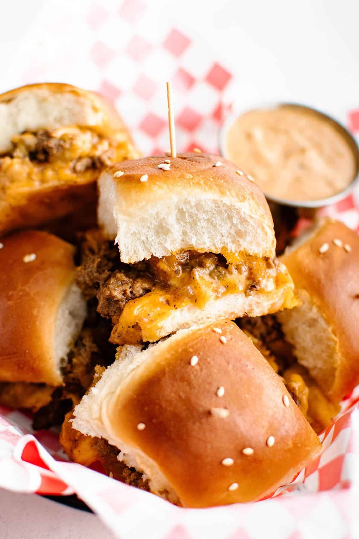 cheeseburger sliders in a basket